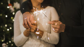 MAQUILLAJE DE NOVIA EN NAVIDAD: CÓMO BRILLAR EN TU BODA EN JEREZ, CÁDIZ, CON UN LOOK QUE TE HAGA SENTIR TÚ MISMA