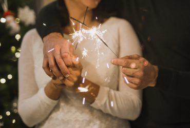 MAQUILLAJE DE NOVIA EN NAVIDAD: CÓMO BRILLAR EN TU BODA EN JEREZ, CÁDIZ, CON UN LOOK QUE TE HAGA SENTIR TÚ MISMA